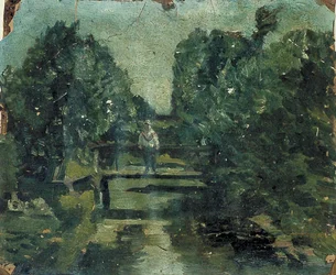 Figure sur un pont dans une forêt
